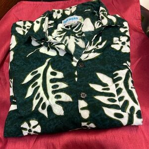 Fun Wear Hawaiian Shirt Size Medium
